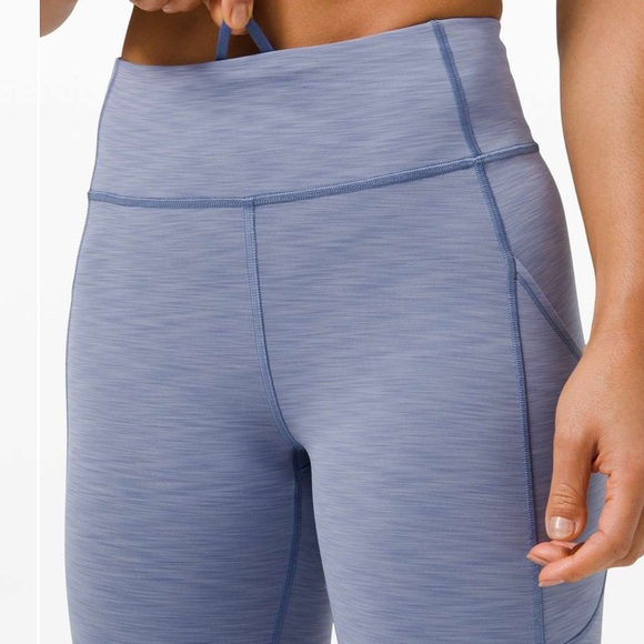 Lululemon Invigorate High-Rise Tight 25"
Heathered Water Drop Size 4 - Picture 5 of 8